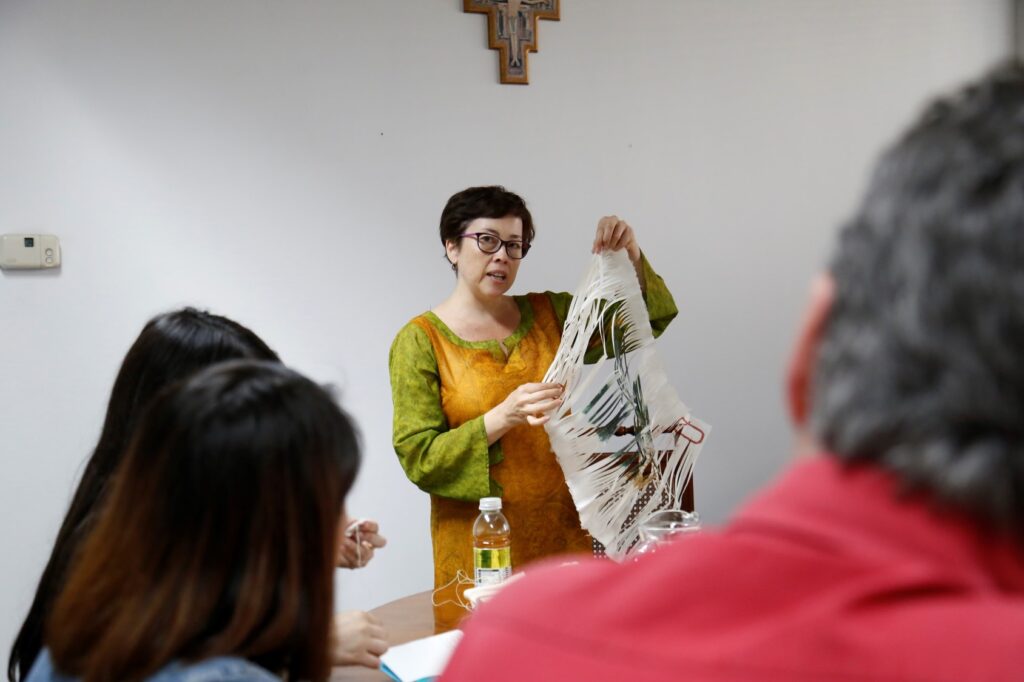 Charla: Shifu, el arte de tejer la paciencia